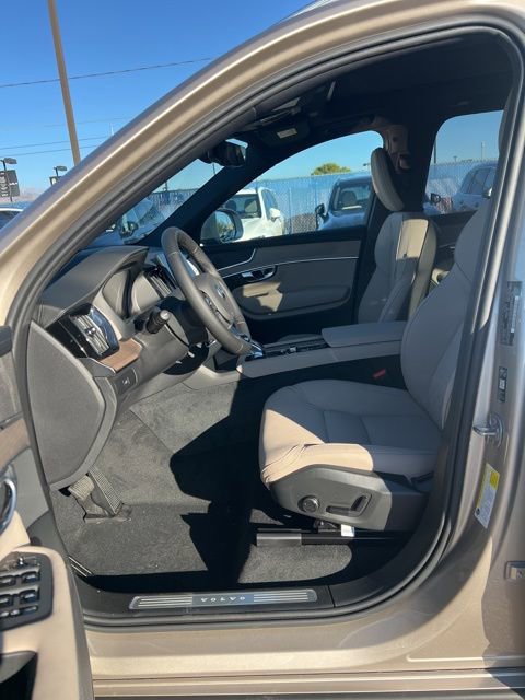 New 2026 Volvo XC90 B6 Plus image 21