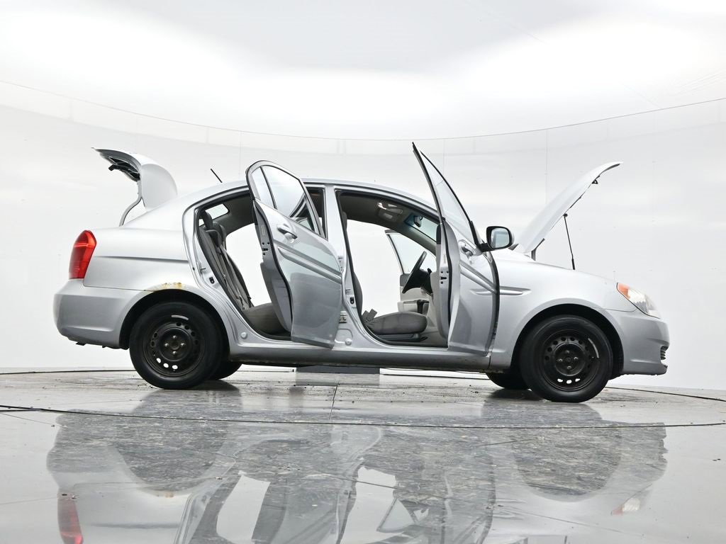 Used 2010 Hyundai Accent GLS w/ Premium Pkg 4 image 52