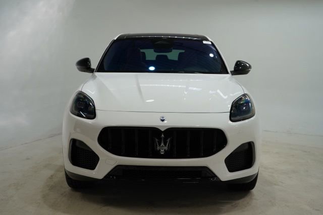 Used 2025 Maserati Grecale Modena AWD/4WD image 2