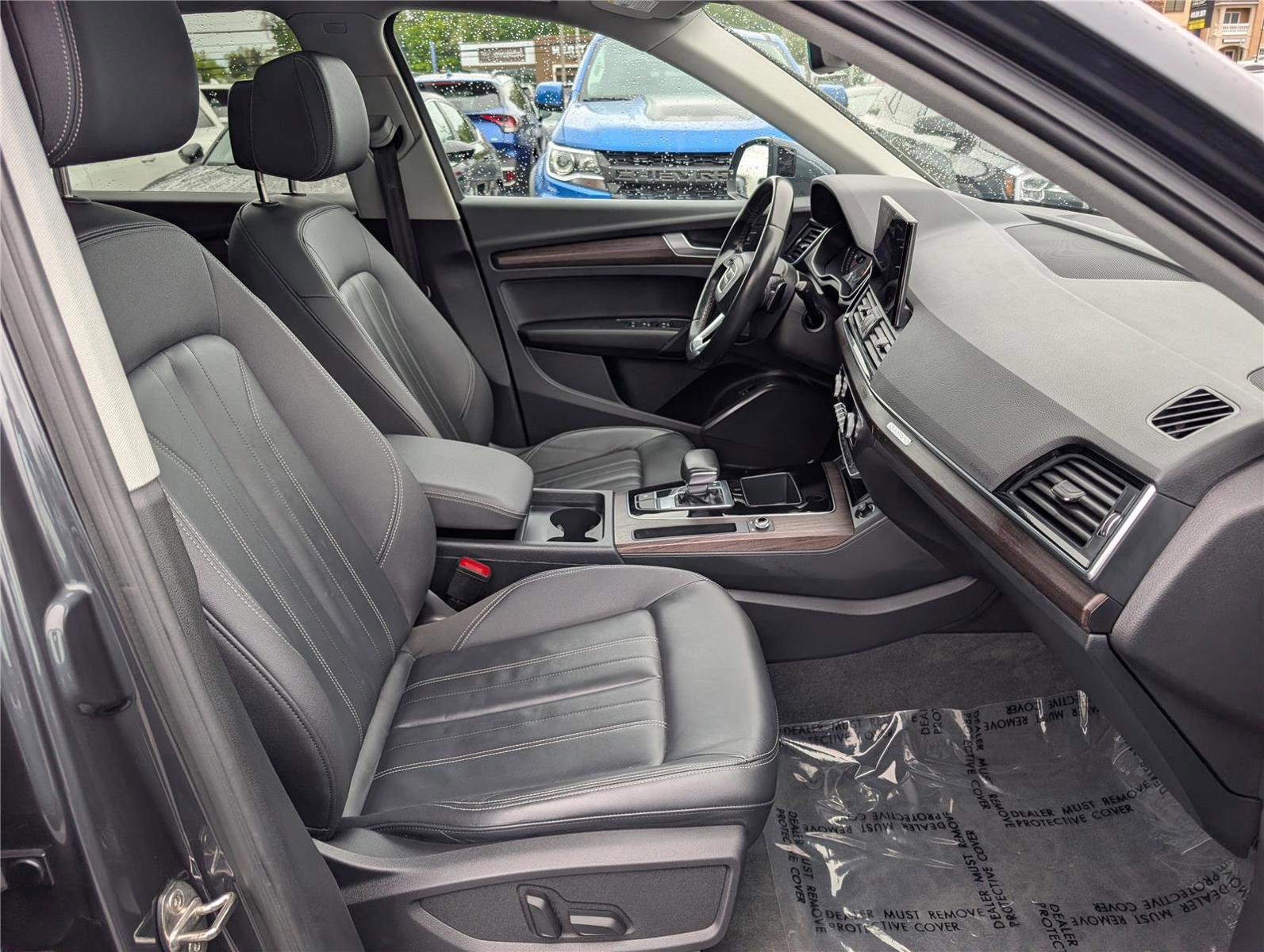 Used 2023 Audi Q5 2.0T Premium w/ Convenience Package AWD/4WD image 11