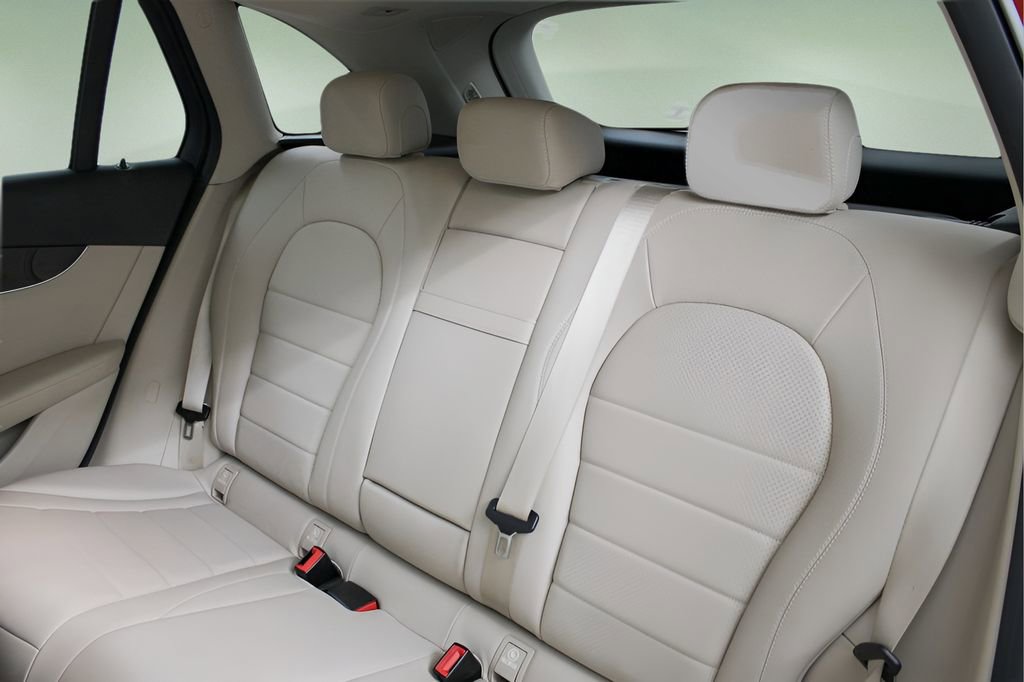 Used 2019 Mercedes-Benz GLC 300 4MATIC image 20