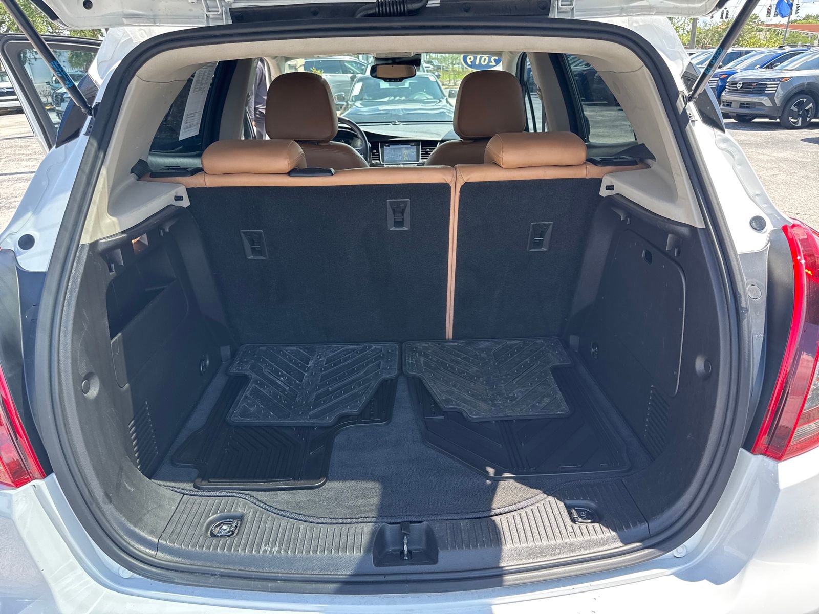 Used 2019 Buick Encore Essence w/ Safety Package II FWD image 26