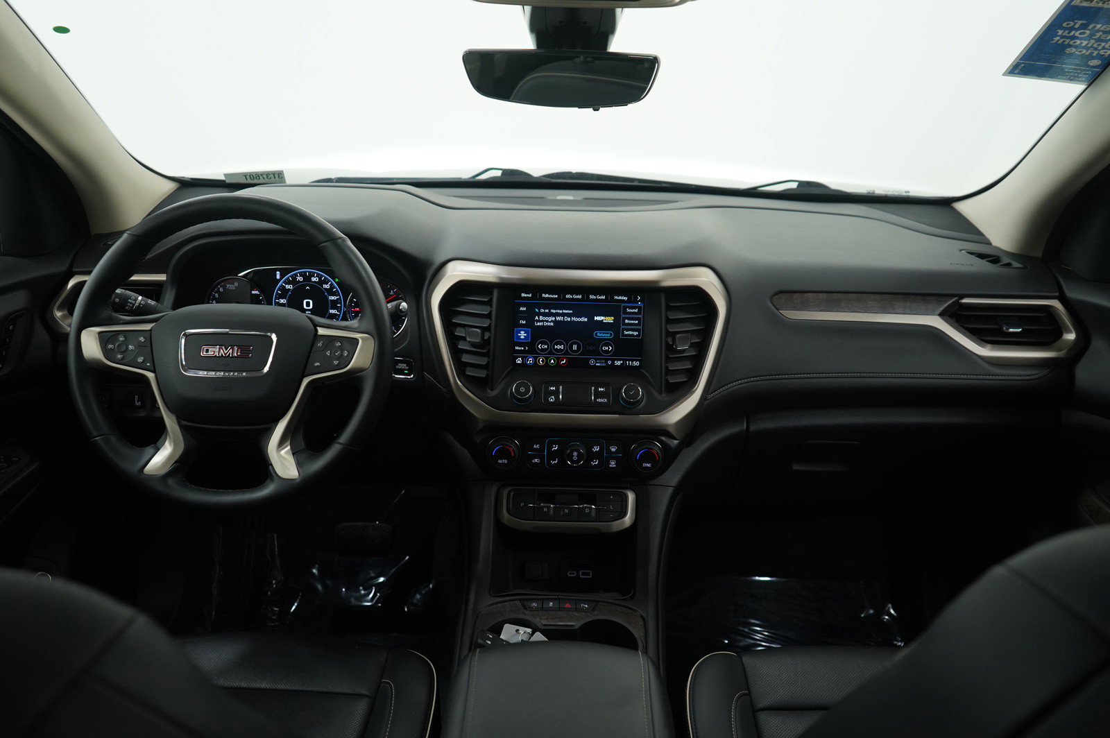 Used 2023 GMC Acadia Denali image 13