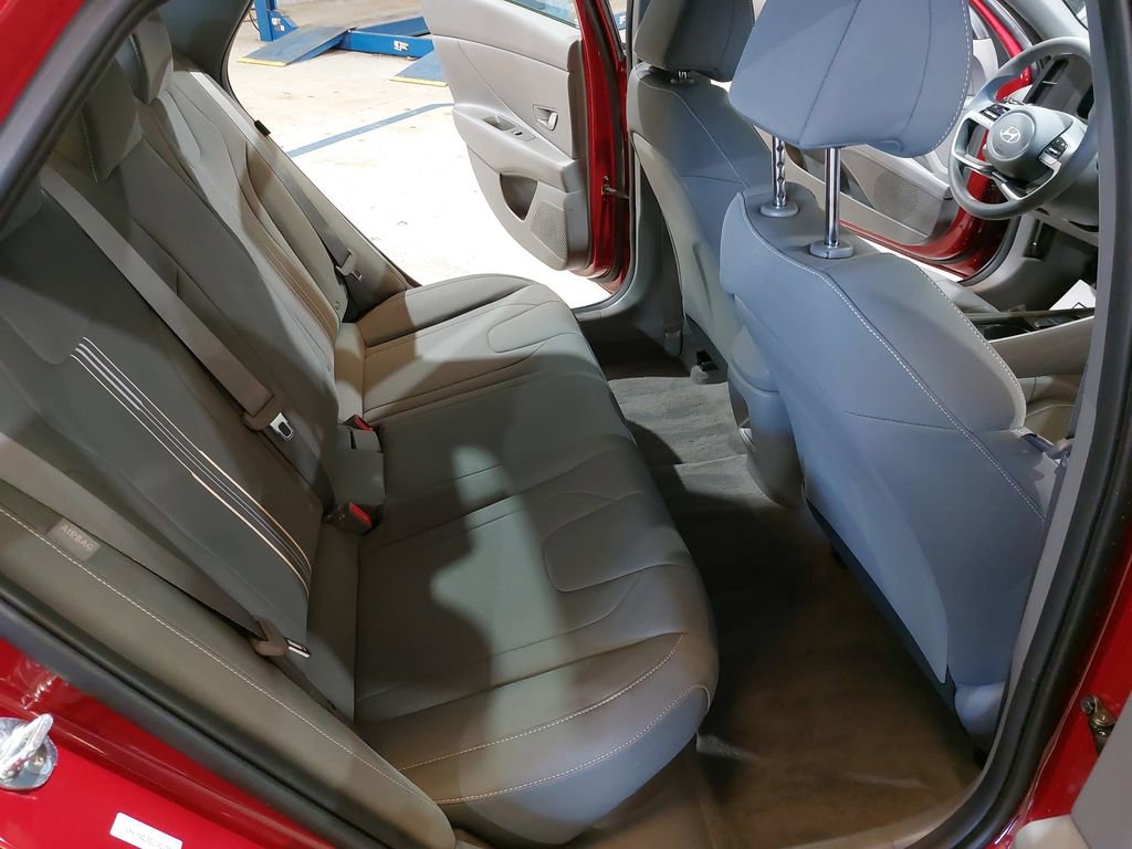 Certified 2025 Hyundai Elantra Blue image 11