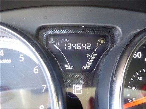 Used 2019 Nissan Versa SV image 13