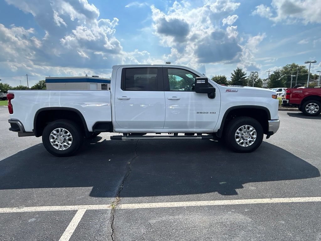 Used 2026 Chevrolet Silverado 2500 LT AWD/4WD image 6