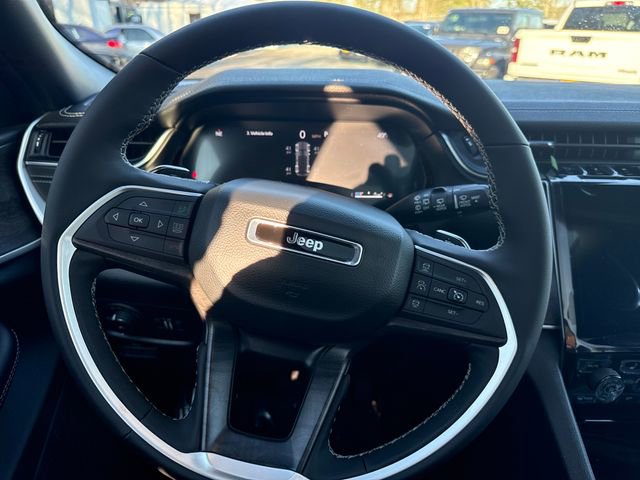 New 2025 Jeep Grand Cherokee Limited AWD/4WD image 18
