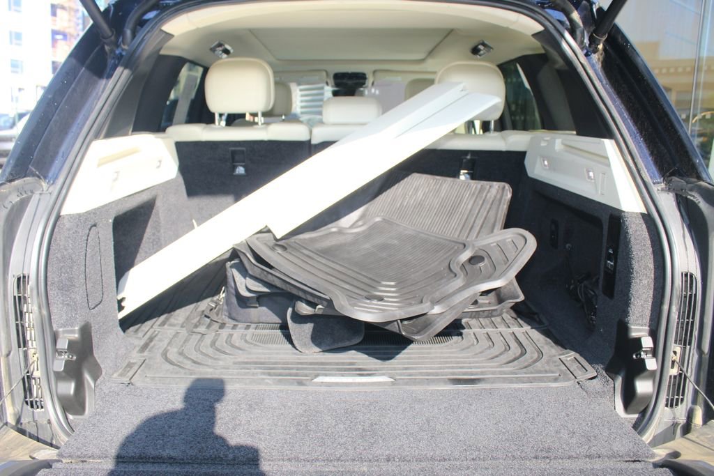 Used 2023 Land Rover Range Rover SE AWD/4WD image 12