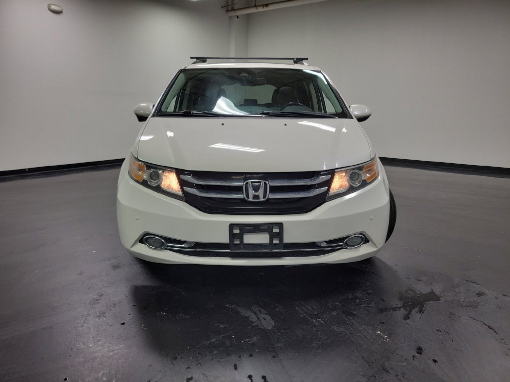Used 2017 Honda Odyssey Touring image 2