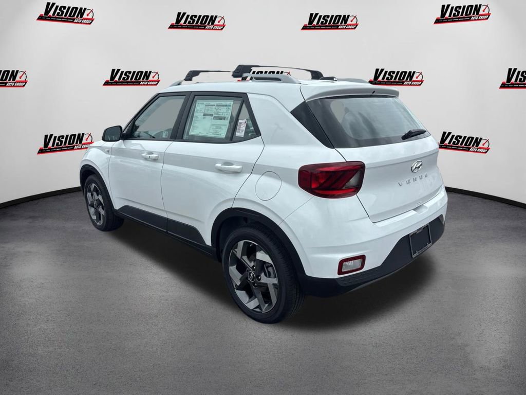 Certified 2025 Hyundai Venue SEL FWD image 7