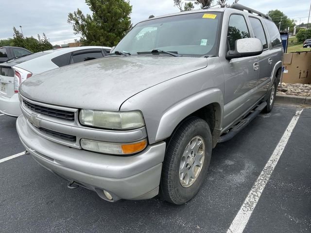Used 2004 Chevrolet Suburban Z71 w/ Preferred Equipment Group AWD/4WD image 6