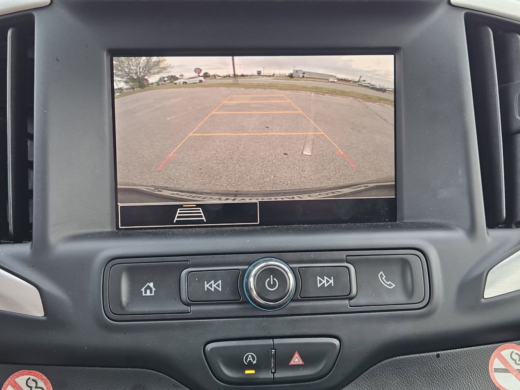 Used 2024 GMC Terrain SLE image 15