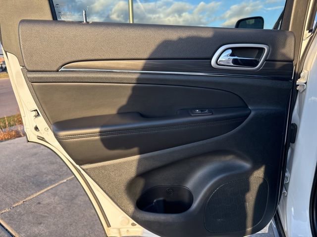 Used 2022 Jeep Grand Cherokee Limited image 14