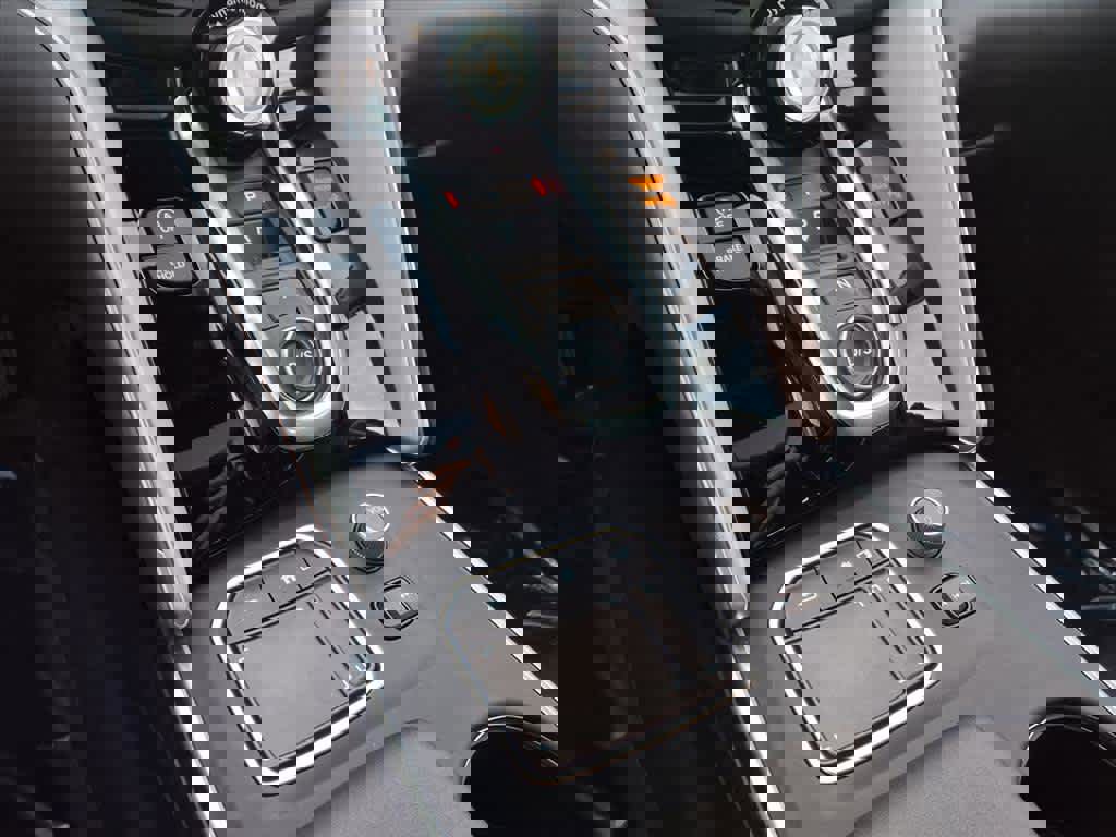 Certified 2025 Acura TLX w/ Technology Package image 10