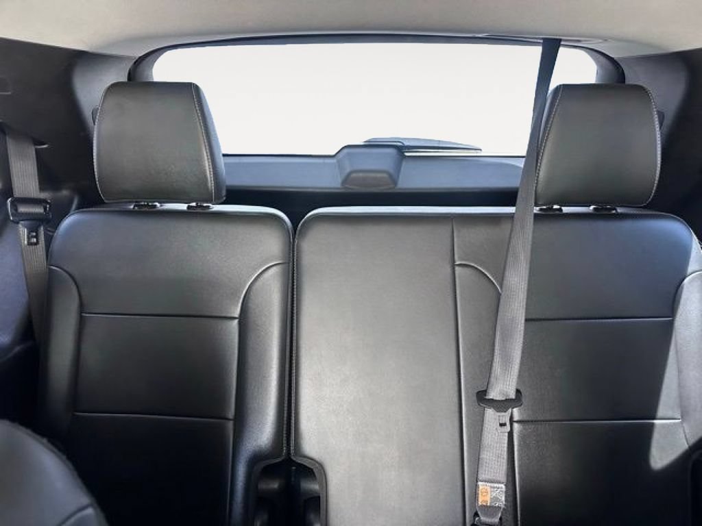 Used 2020 Chevrolet Traverse Premier w/ LPO, Floor Liner Package FWD image 26