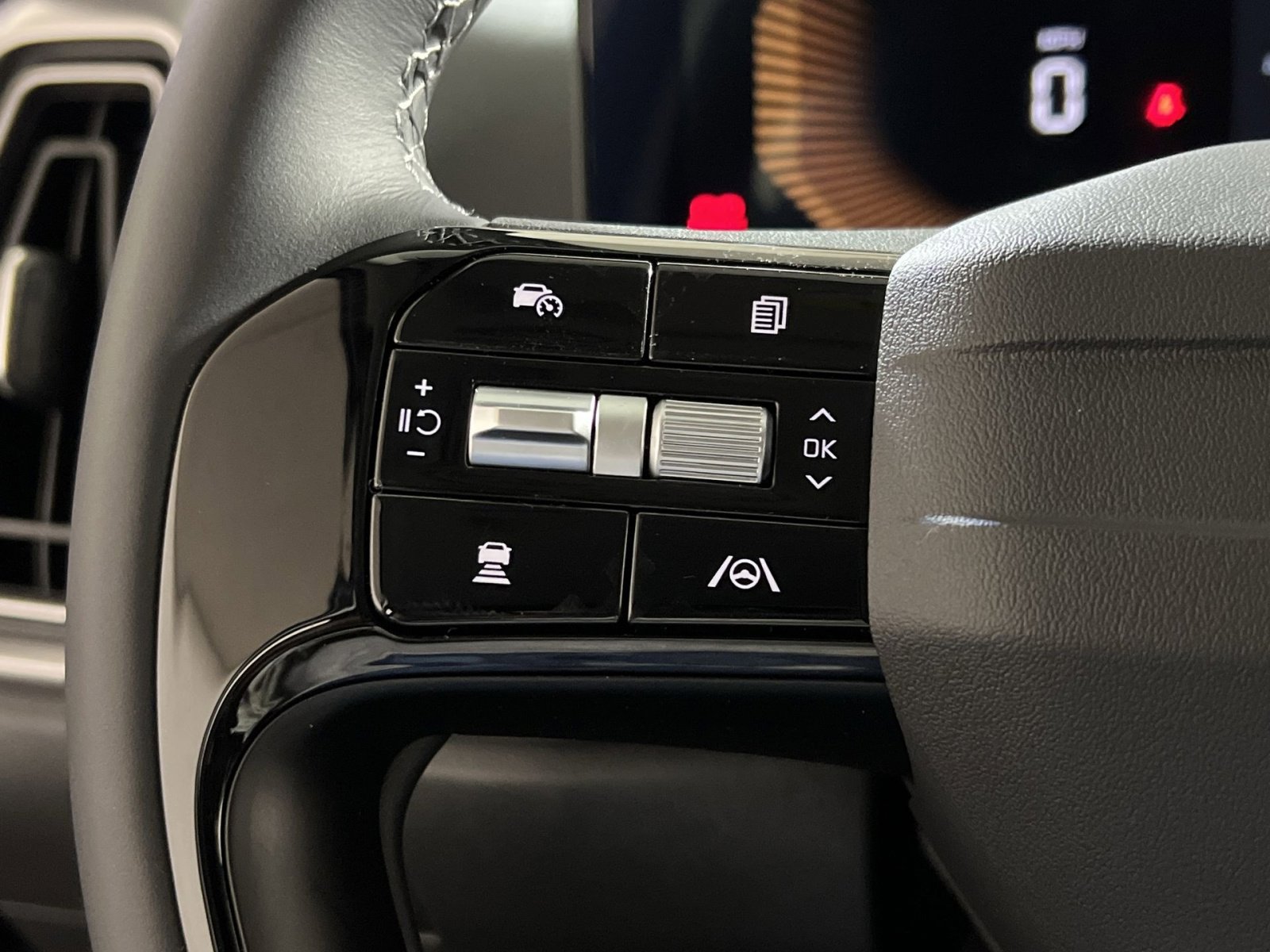 New 2026 Kia Sorento LX image 28