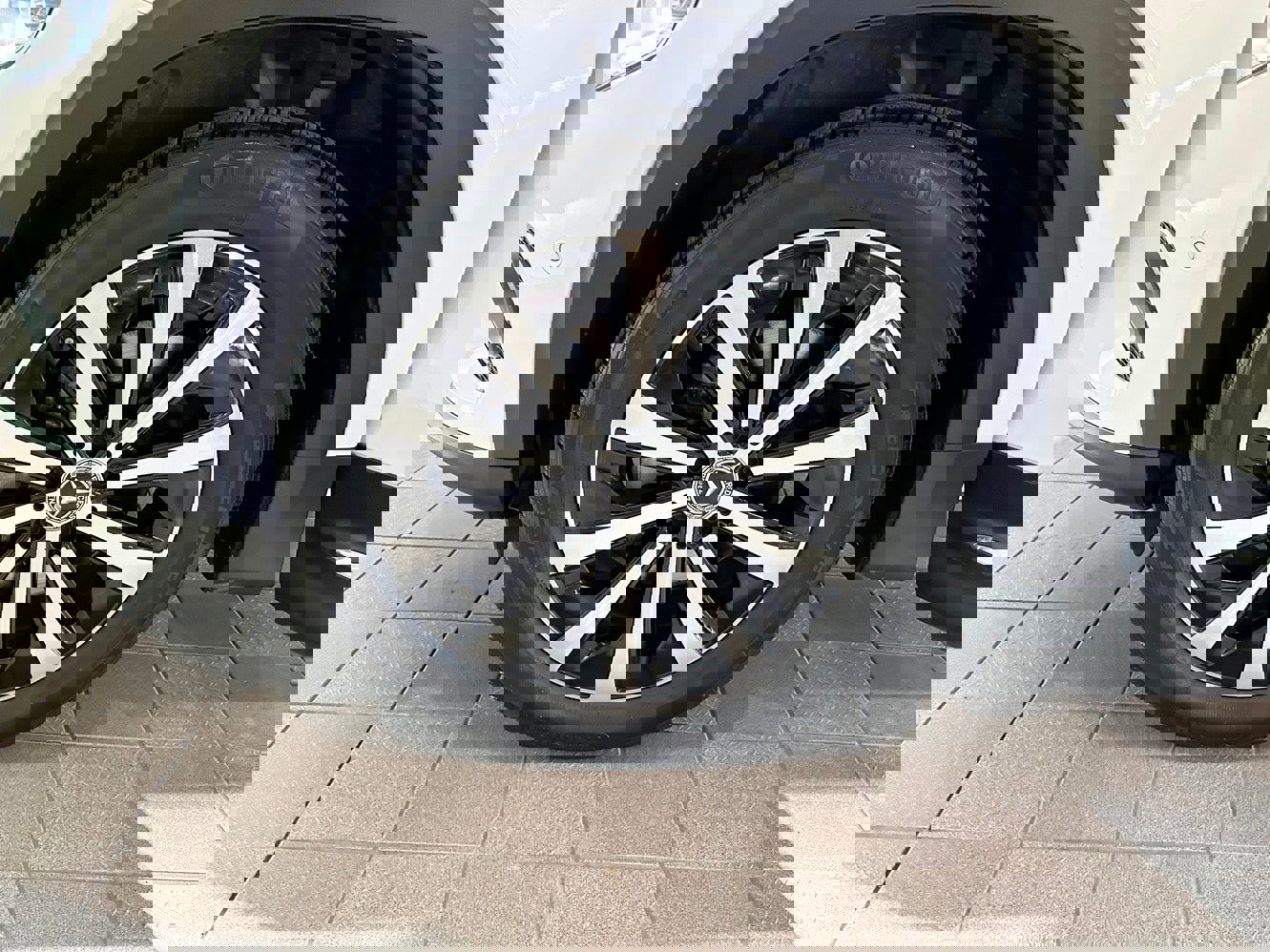 Used 2022 Mercedes-Benz GLB 250 4MATIC image 37