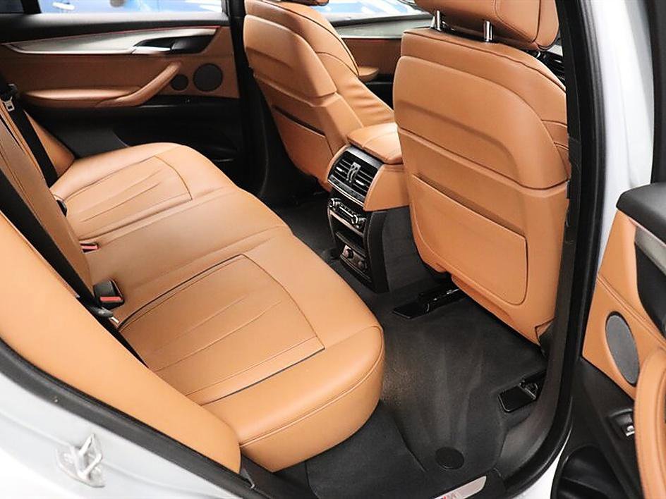 Used 2018 BMW X5 xDrive50i image 13