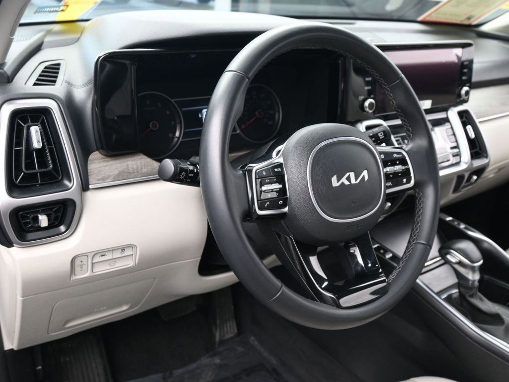 Used 2023 Kia Sorento X-Line EX image 15