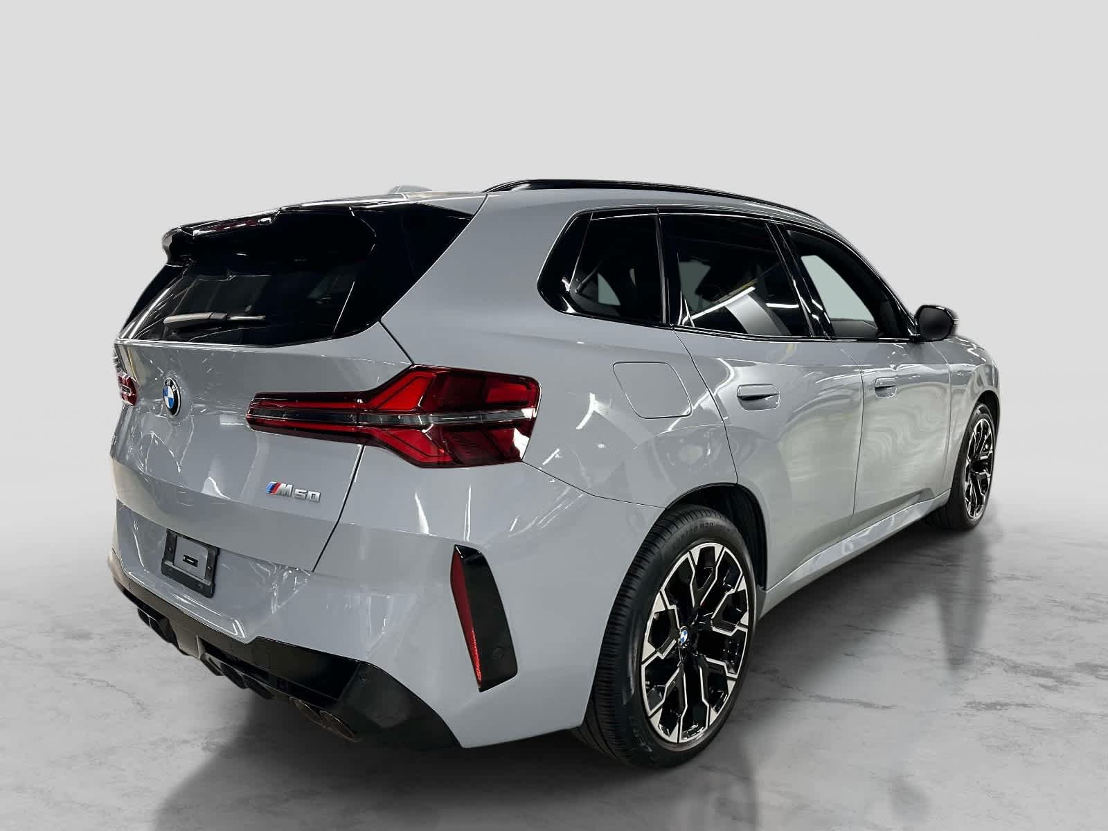 Used 2025 BMW X3 M50 w/ Premium Package AWD/4WD image 5
