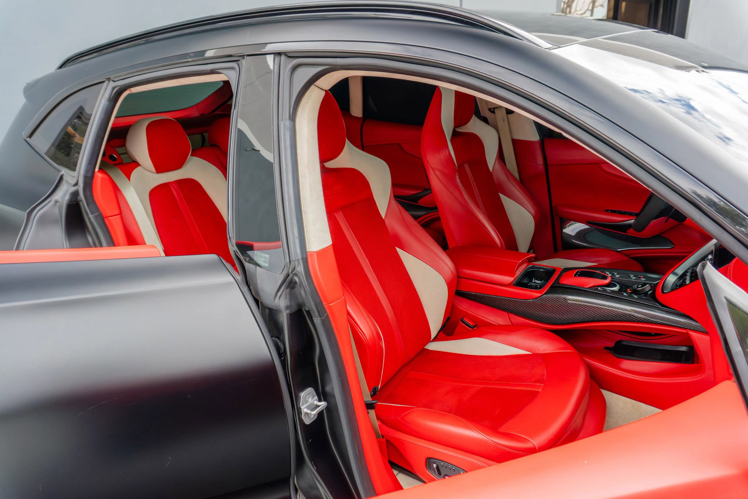 Used 2023 Aston Martin DBX 707 AWD/4WD image 54