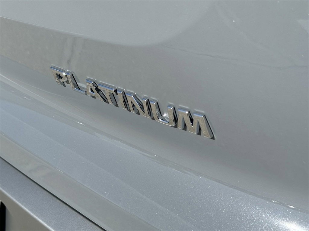 New 2025 Nissan Pathfinder Platinum w/ Cargo Package image 11