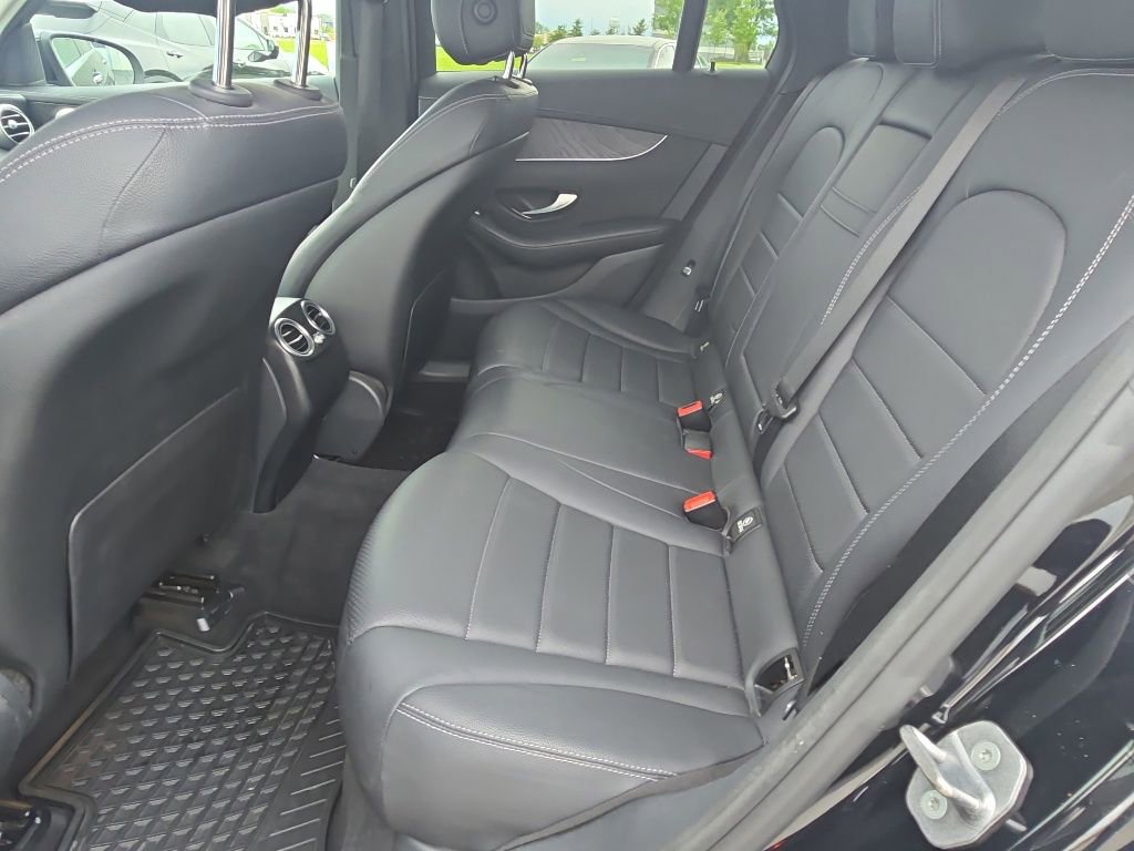 Used 2017 Mercedes-Benz GLC 300 4MATIC Coupe image 24