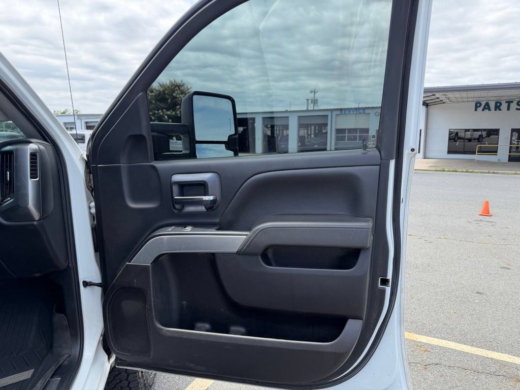 Used 2019 Chevrolet Silverado 2500 LT w/ LT Convenience Package AWD/4WD image 27