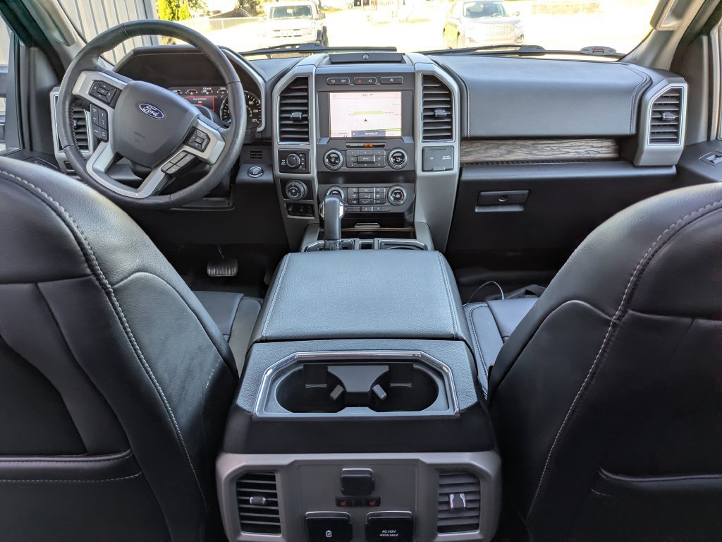 Used 2019 Ford F150 Lariat w/ Equipment Group 502A Luxury AWD/4WD image 4