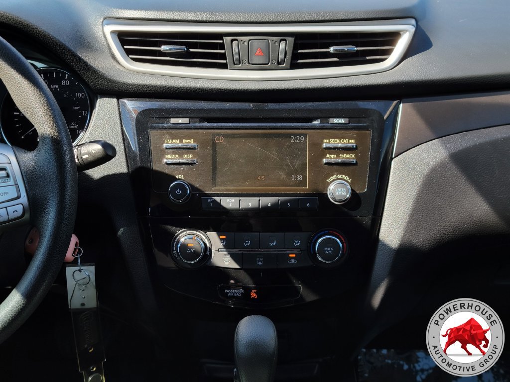 Used 2016 Nissan Rogue S FWD image 20