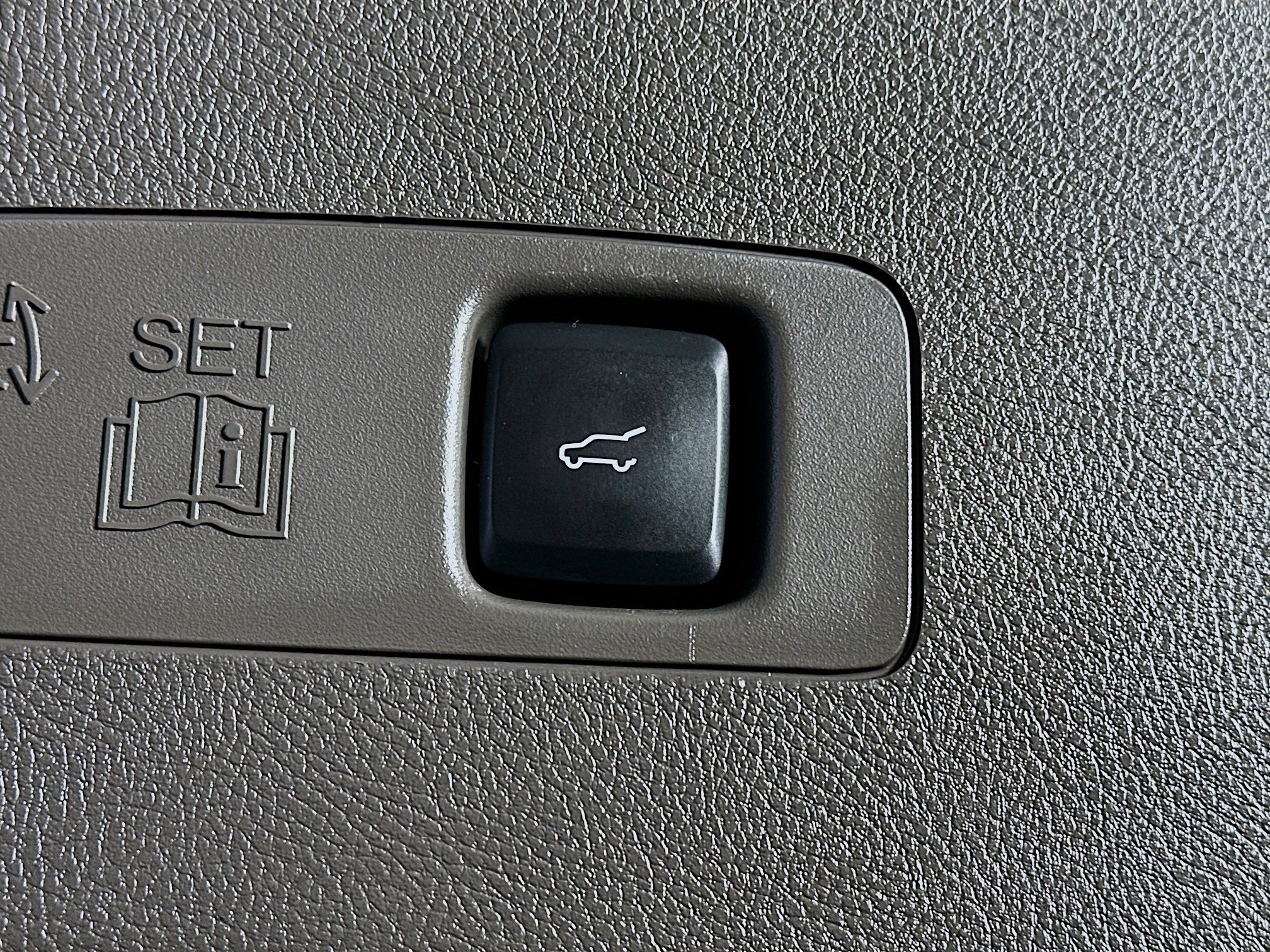 Used 2022 Lincoln Corsair AWD w/ Equipment Group 101A image 30
