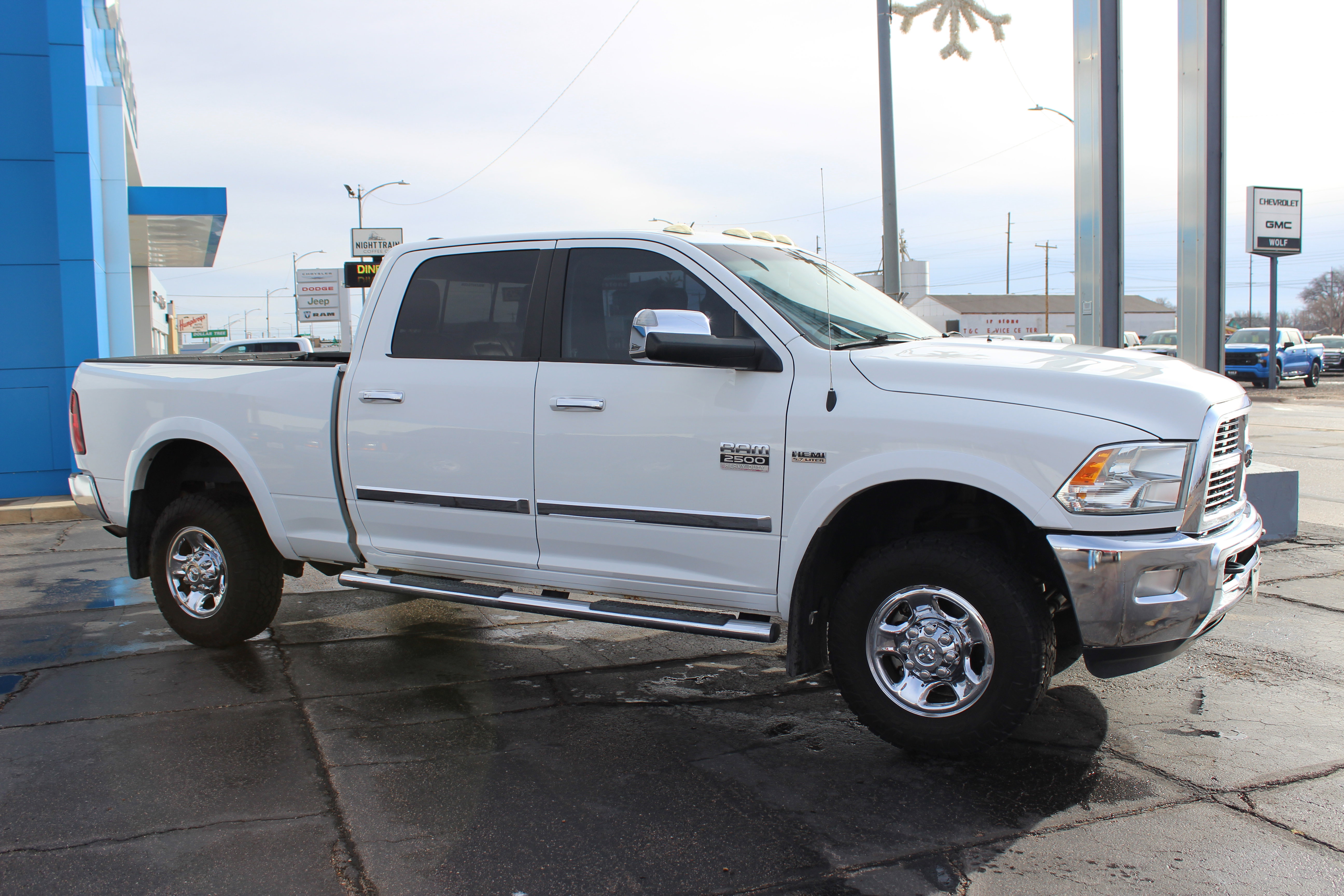 Used 2011 RAM 2500 Laramie w/ Protection Group image 10