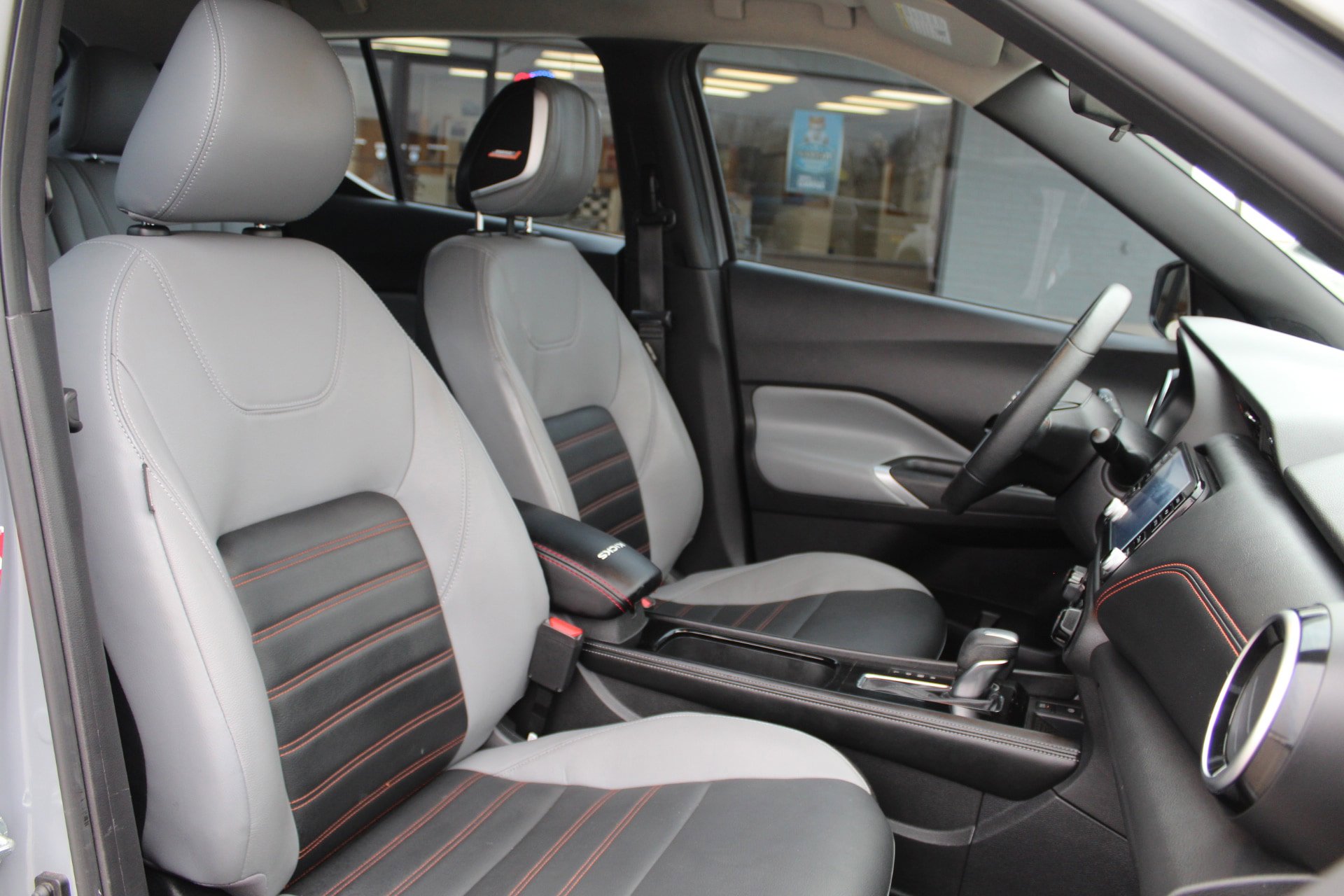 Used 2024 Nissan Kicks SR w/ SR Premium Package image 13