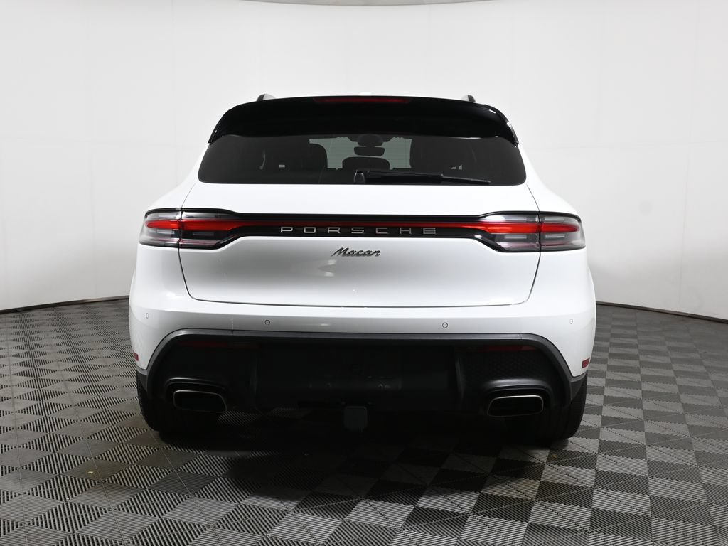 Used 2024 Porsche Macan AWD/4WD image 10