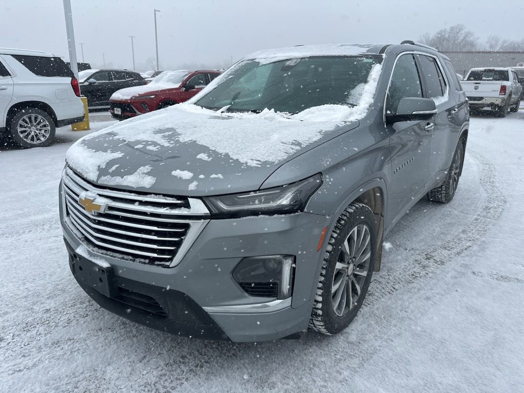 Used 2023 Chevrolet Traverse Premier image 3