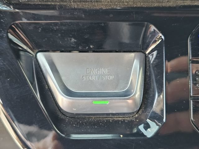 Used 2025 GMC Sierra 3500 Denali AWD/4WD image 25