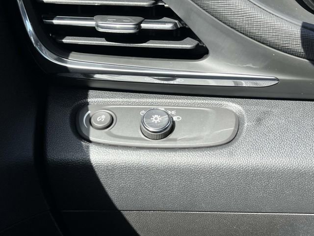 Used 2025 Buick Envista Preferred w/ Convenience I Package image 28