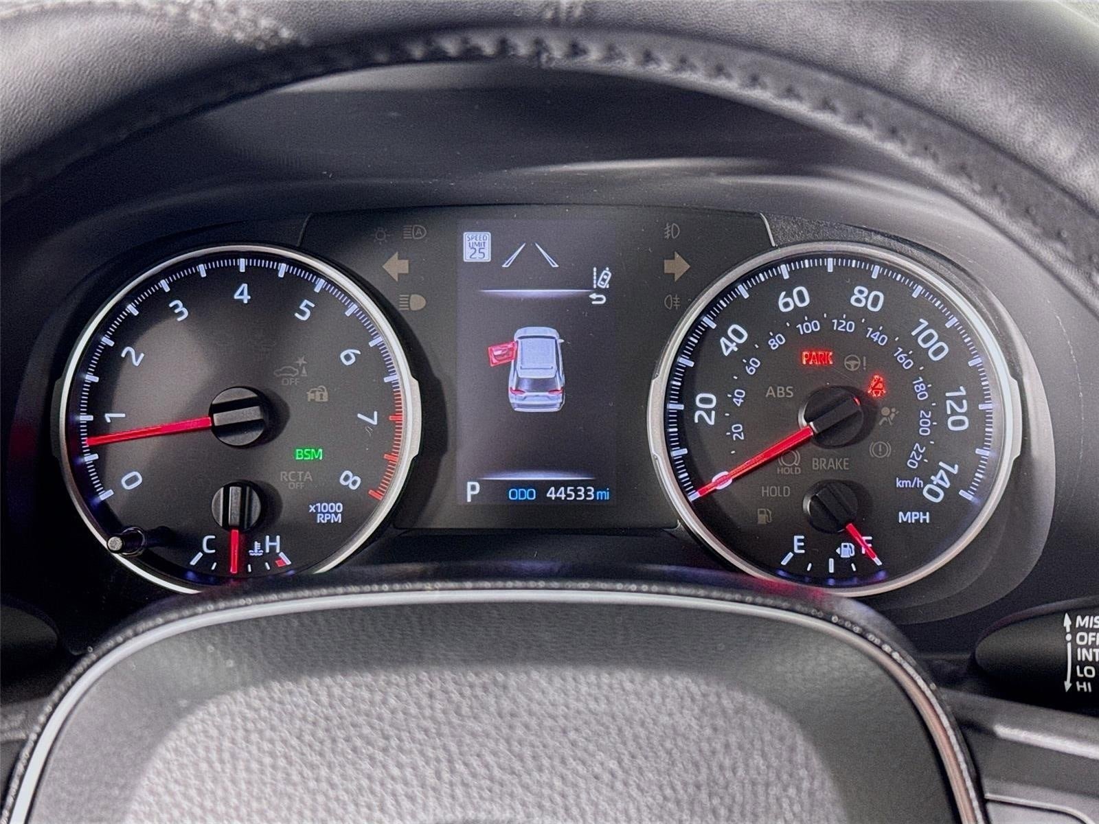 Used 2019 Toyota RAV4 XLE Premium FWD image 14