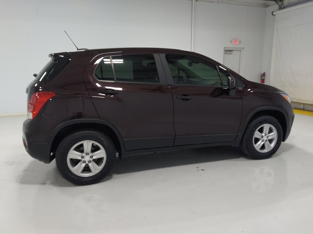 Used 2021 Chevrolet Trax LS w/ Tint and Cruise Package image 10