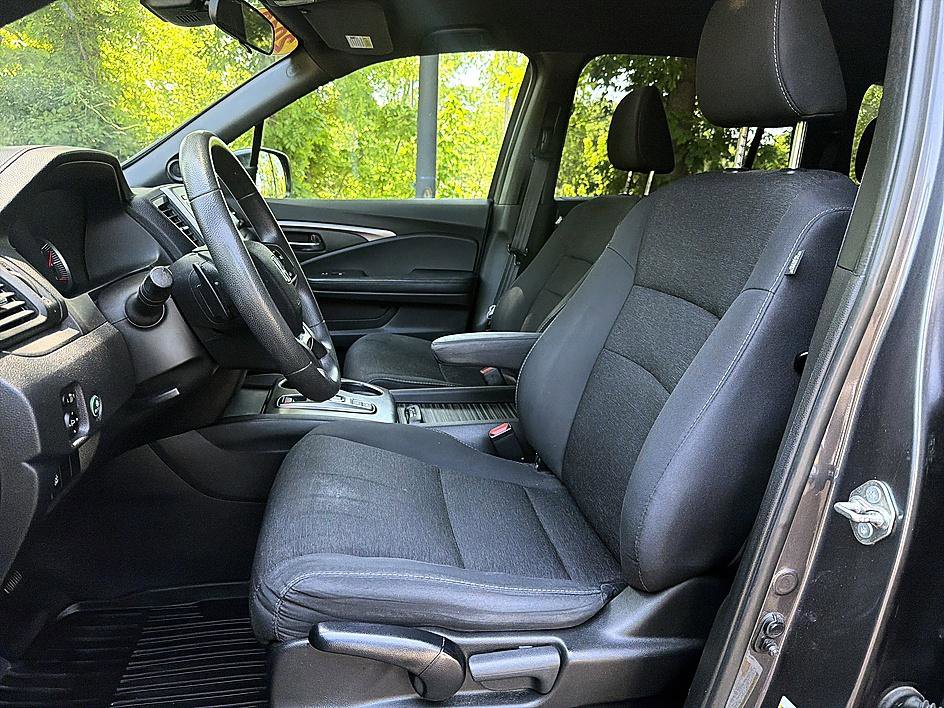 Used 2019 Honda Passport Sport image 11