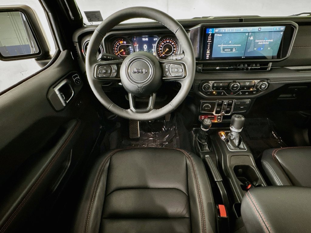 Used 2025 Jeep Wrangler Unlimited Rubicon AWD/4WD image 23