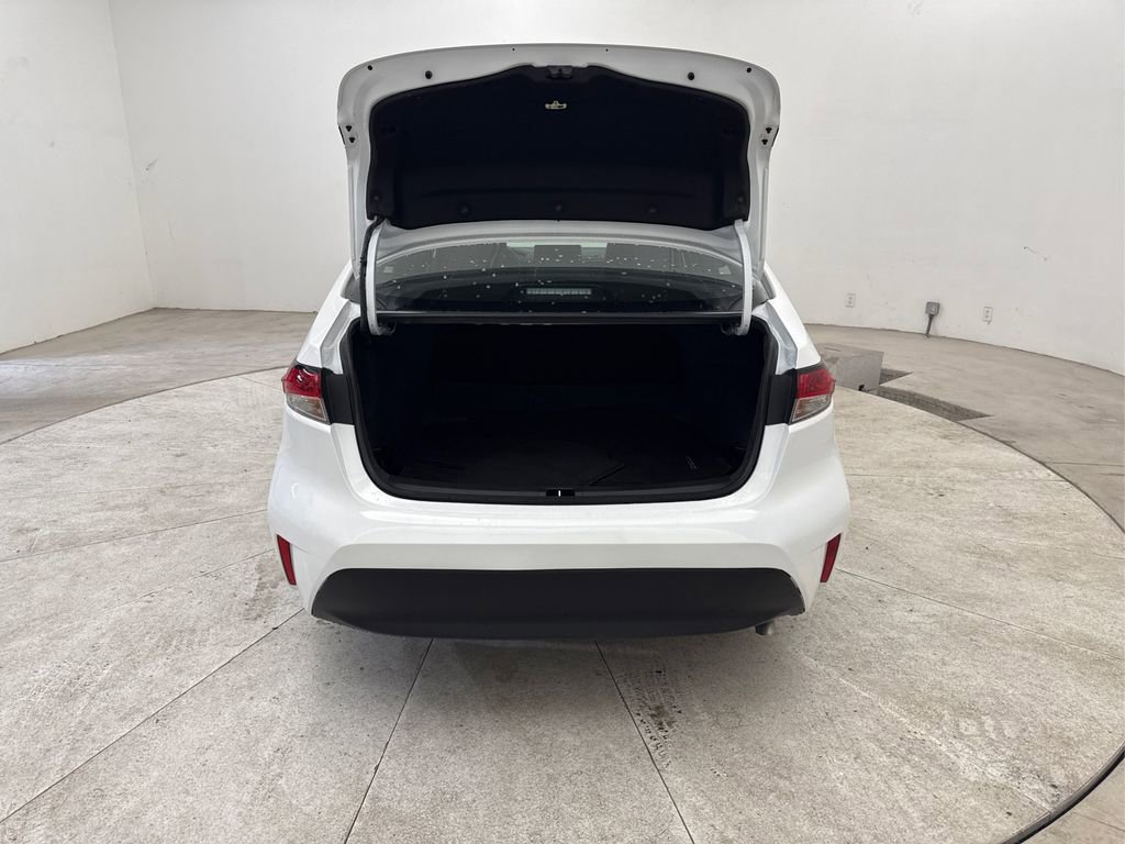 Used 2026 Toyota Corolla LE image 18