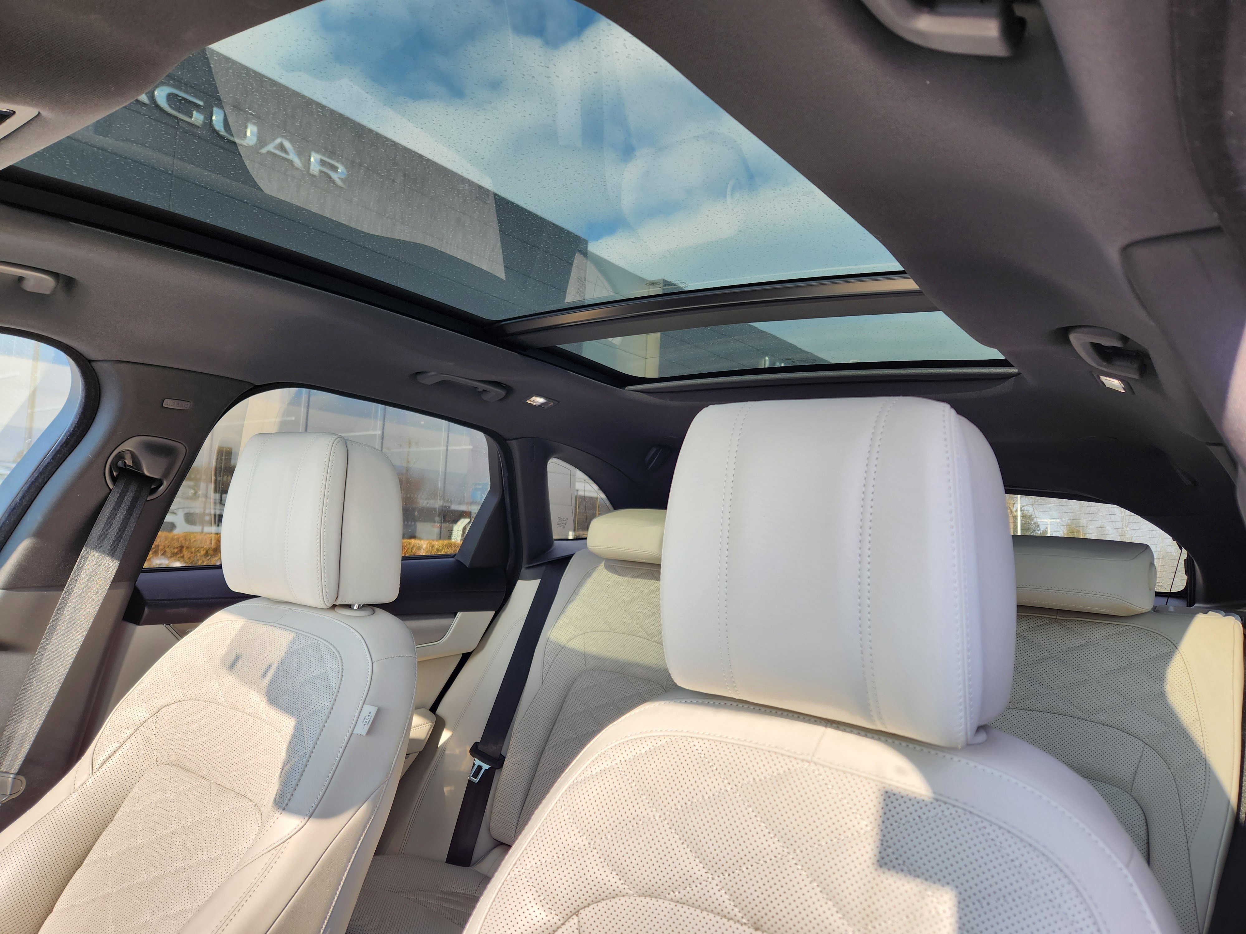 Certified 2023 Jaguar F-PACE S image 11