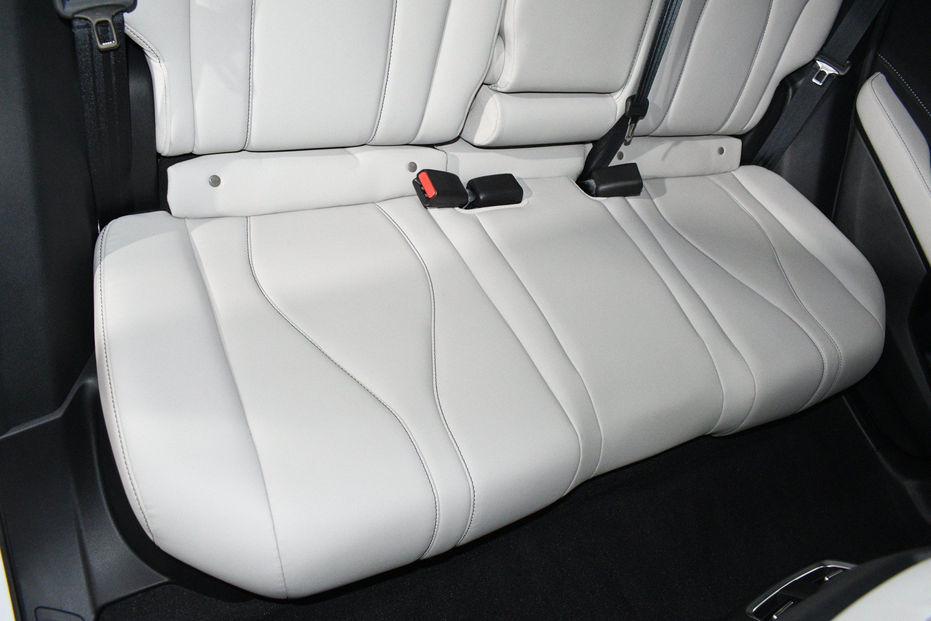 Used 2025 Acura RDX SH-AWD image 20