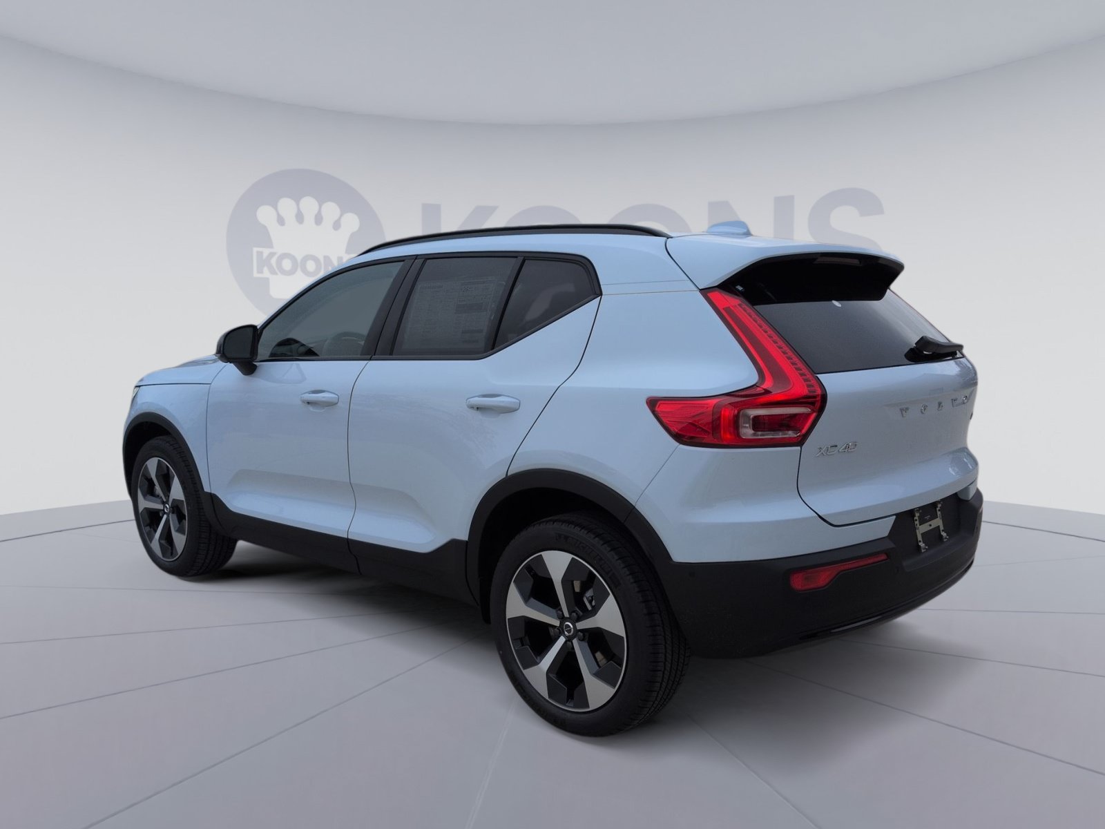 New 2026 Volvo XC40 B5 Plus w/ Protection Package Premier AWD/4WD image 8