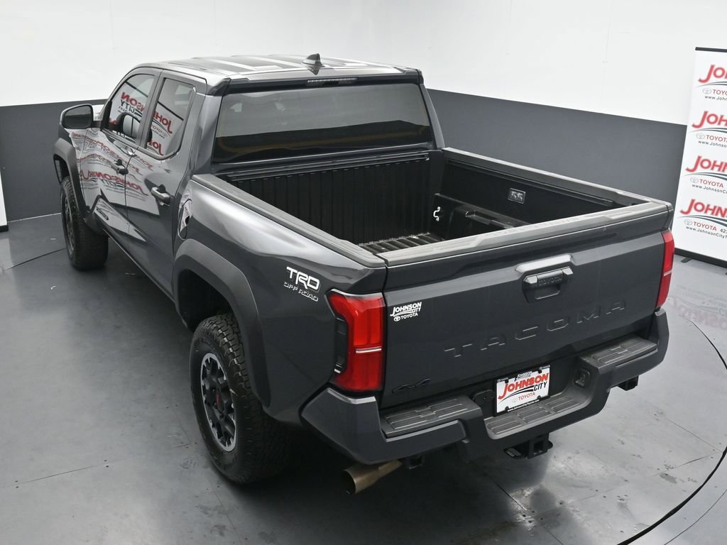 Used 2025 Toyota Tacoma TRD Off-Road AWD/4WD image 28