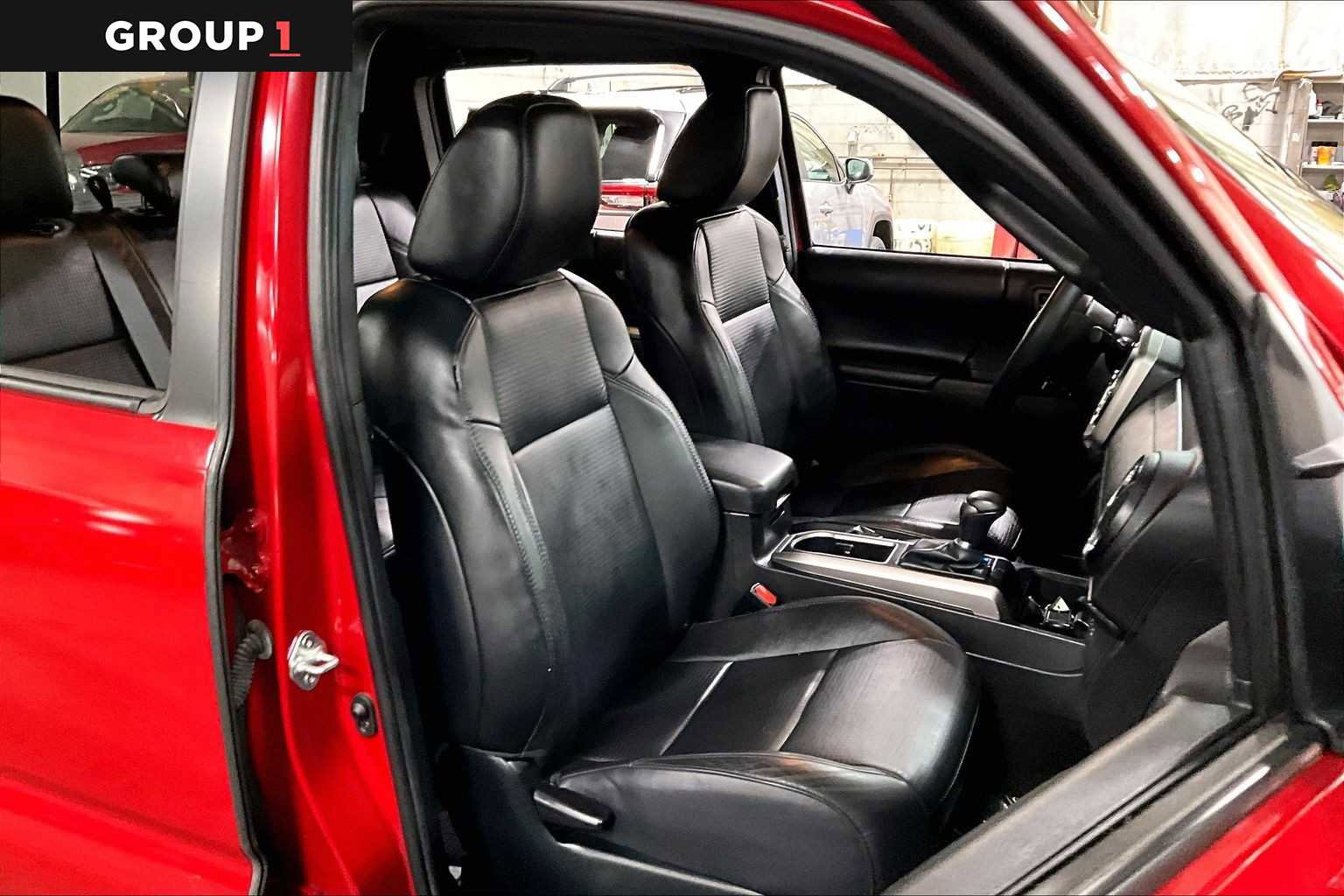 Certified 2022 Toyota Tacoma Limited image 9