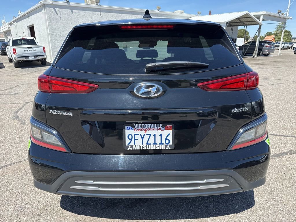 Used 2023 Hyundai Kona SE image 6