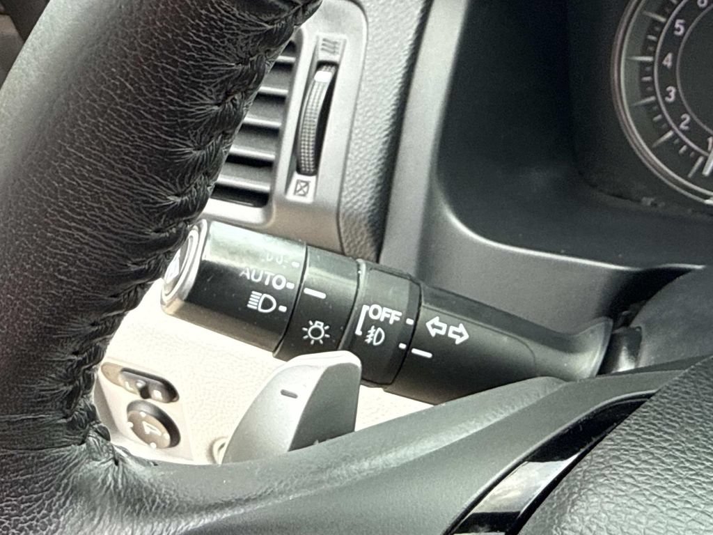 Used 2017 Honda Pilot Touring image 38