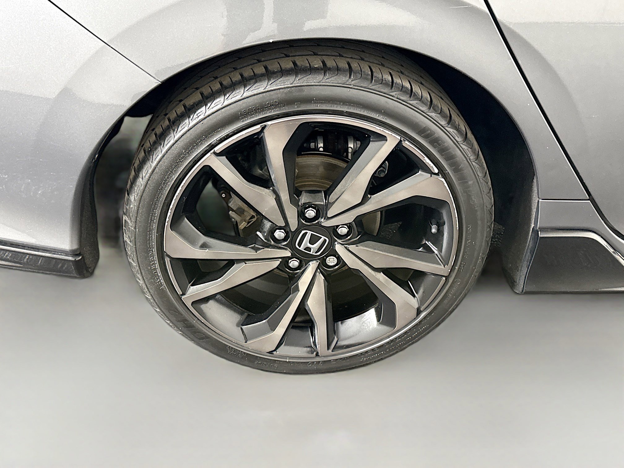Used 2018 Honda Civic Sport image 32